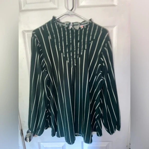 LulaRoe Forest Green Clara - Picture 2 of 7